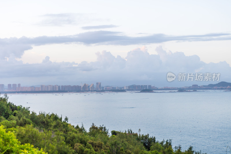 东山岛海上天空云彩景观