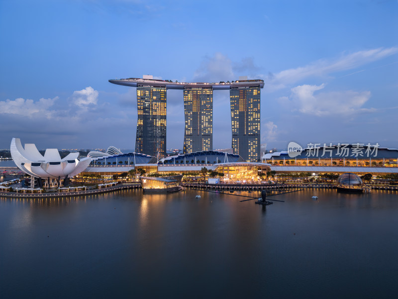 新加坡滨海湾金沙海滨奥林匹克蓝调夜景航拍