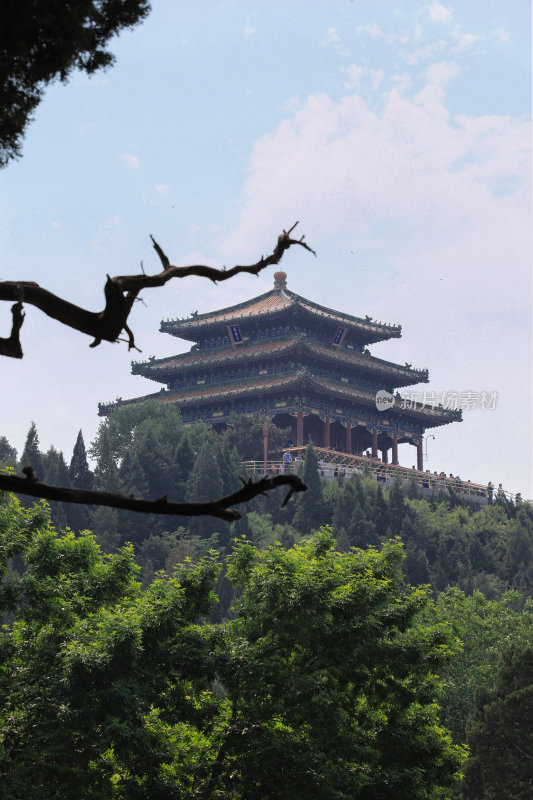 北京景山公园万春亭风光