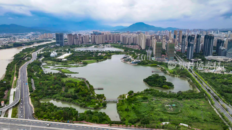 航拍福建漳州碧湖生态公园