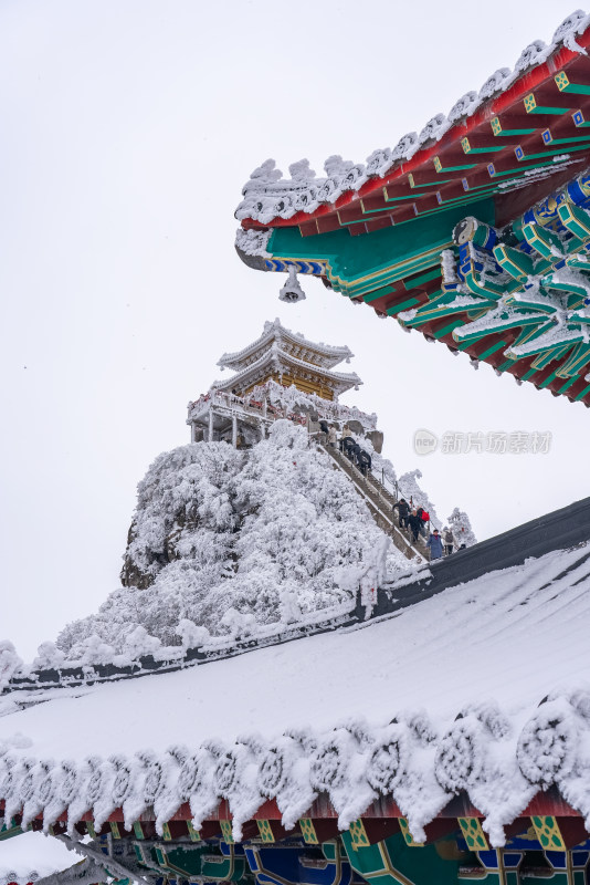 河南老君山冬季大雪古建筑航拍