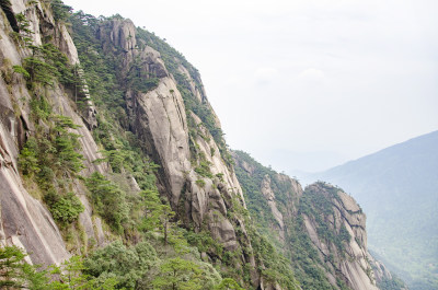 黄山松崖绝壁 险峻山峦 峰峦叠嶂