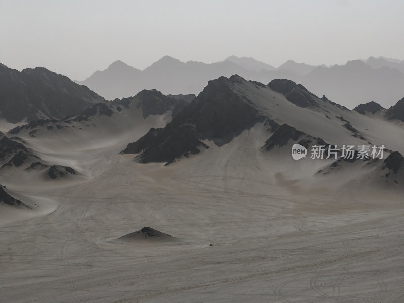 青海海西州茫崖黑独山月球基地网红高空航拍