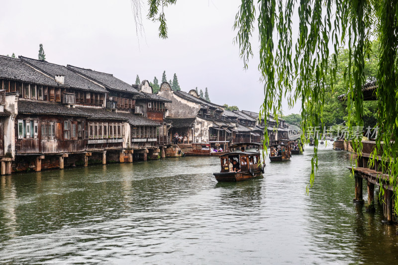 梅雨季的乌镇西栅美景