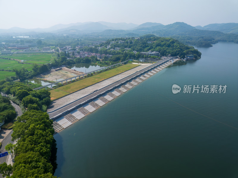 夏季白天航拍常州溧阳天目湖水库