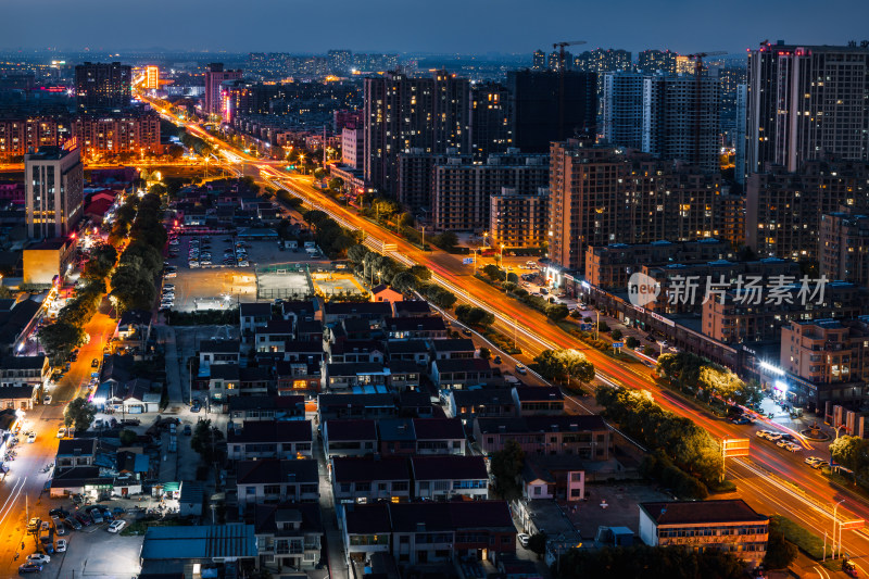 小城夜景