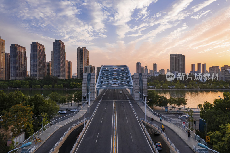 天津海河风景线国泰桥城市建筑日落夜景航拍