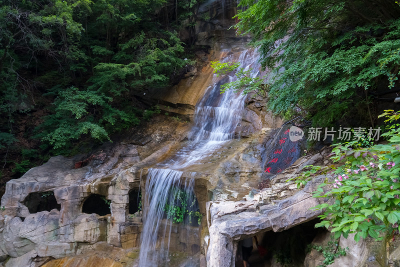 洛阳花果山旅游水帘洞景点