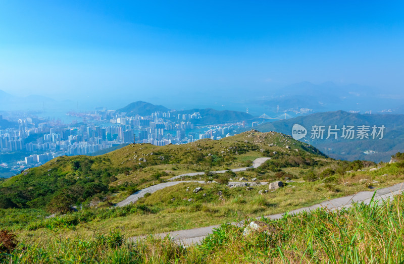 香港大帽山郊野公园看维港海湾城市建筑