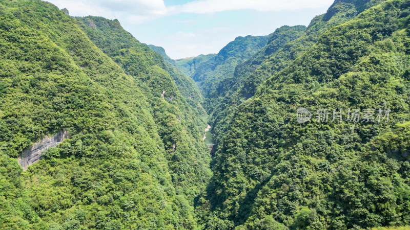 航拍大自然青山山谷风景