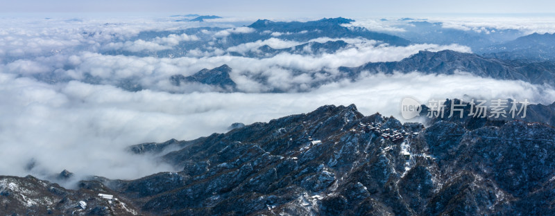 山脉大雪云海航拍辽阔高远壮观背景自然风景