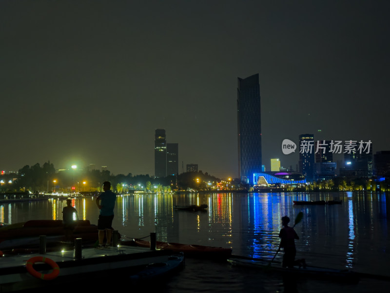 成都兴隆湖城市风光夜景天际线