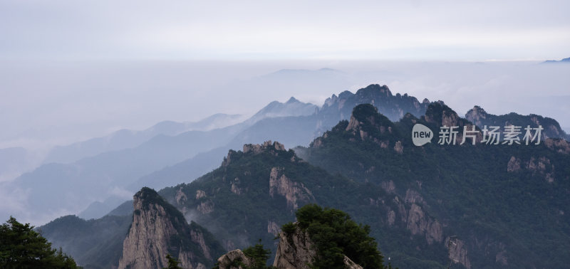 河北省栾川县老君山山顶风景