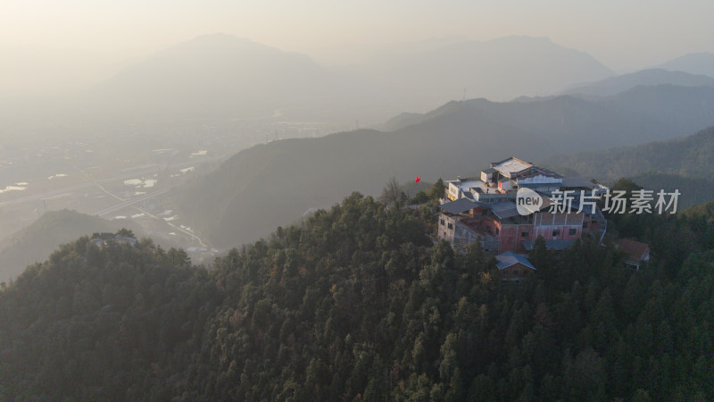 永州蓝山县夔龙山风光