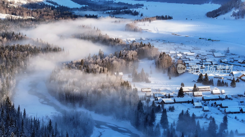 新疆阿勒泰禾木村冬季雪景