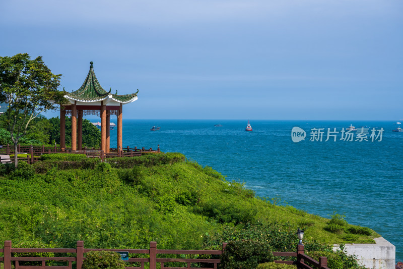 航拍广东汕头南澳岛岩石海岸线风光