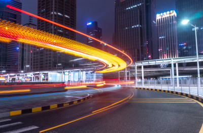 深圳城市夜景车轨