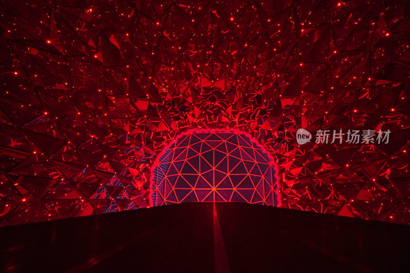 红色几何光影艺术空间