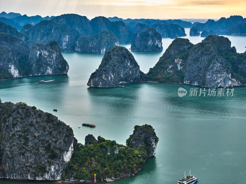 越南下龙湾自然美景