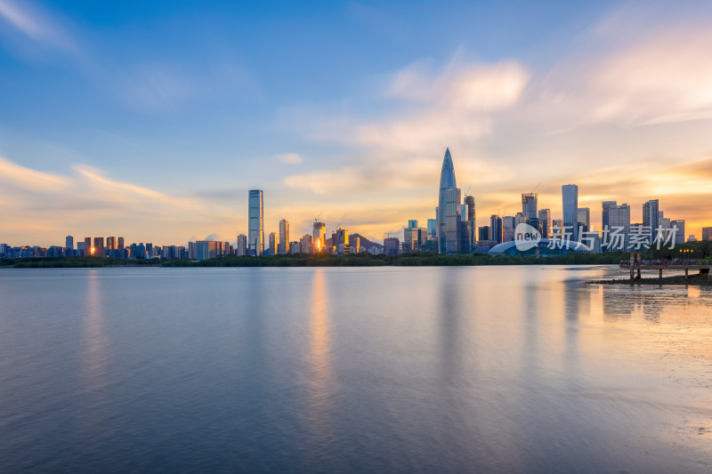 深圳湾后海天际线落日余晖美景