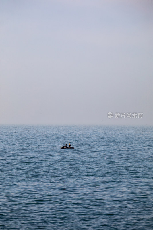 山东青岛第三海水浴场海滨海岸海滩海天景观