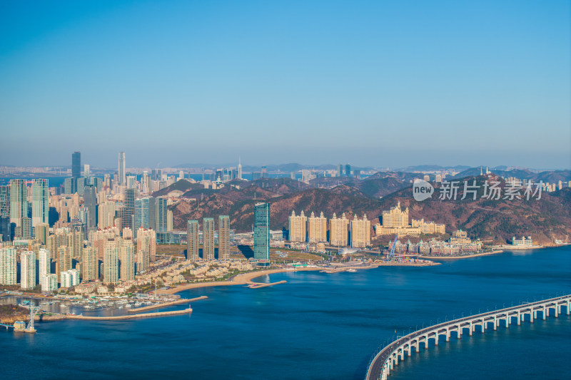 大连星海湾跨海大桥与城市全景