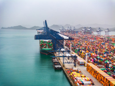 盐田国际集装箱码头