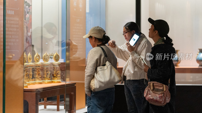 故宫博物院藏宫廷珐琅器精品展