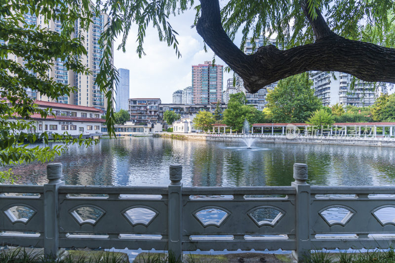 武汉江岸区小南湖公园风景