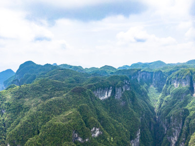 湖南张家界奇秀山峰航拍图