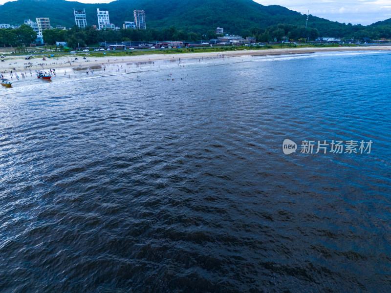 大海海洋沙滩青澳湾海岛航拍图