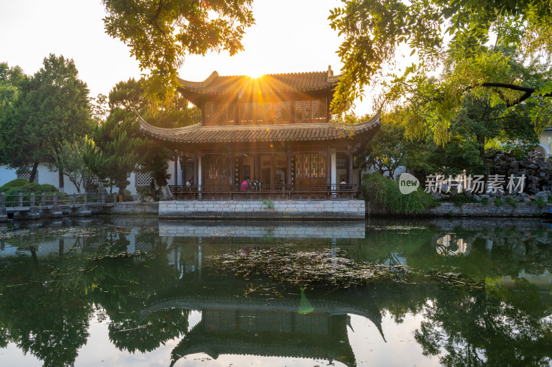 江苏南京总统府园林夏季黄昏