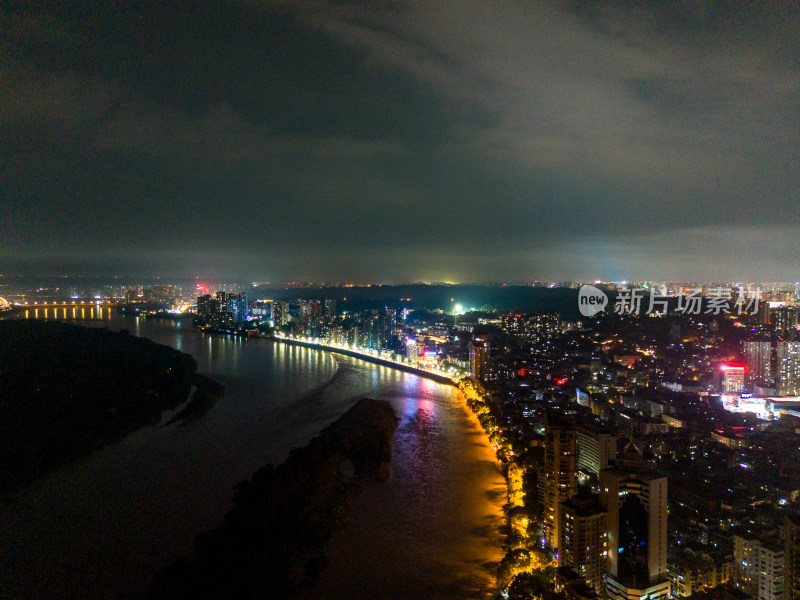 四川乐山城市夜景航拍图