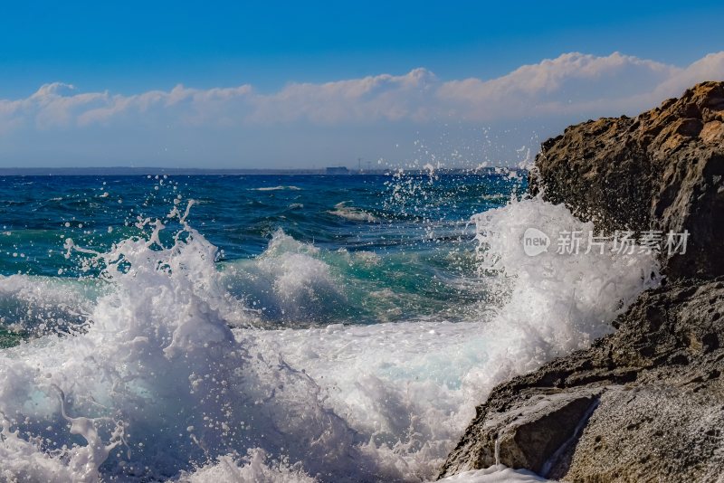 大海浪花巨浪浪潮汹涌海浪波涛汹涌