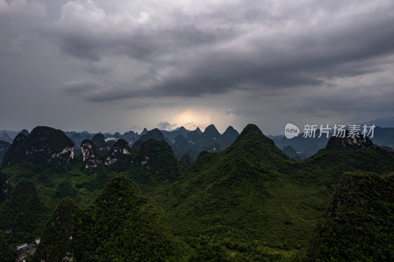 桂林阳朔漓江山水自然风光航拍