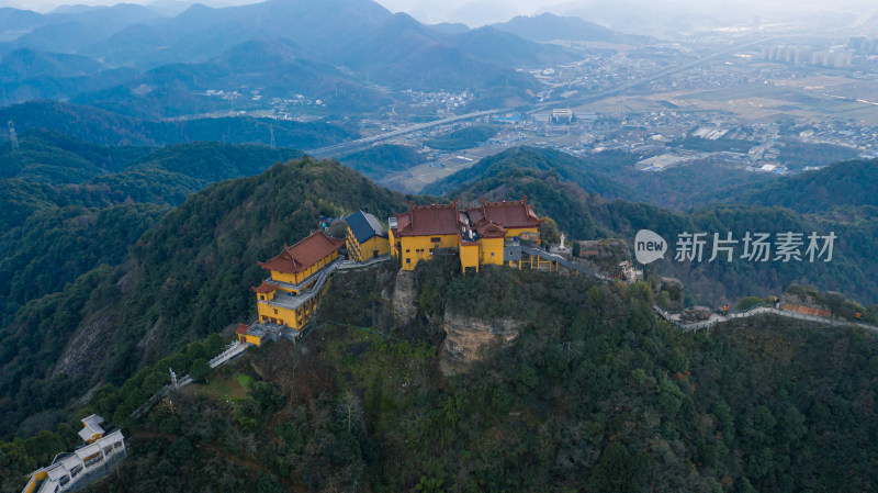 绍兴香炉峰景区风光