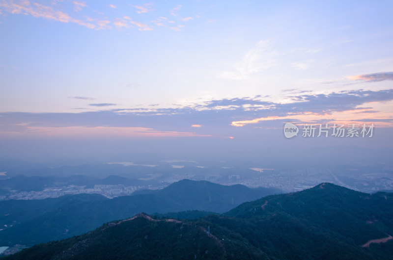 深圳羊台山公园夕阳晚霞火烧云自然风光