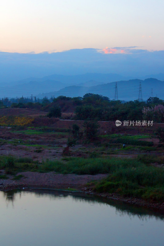 湖泊天空