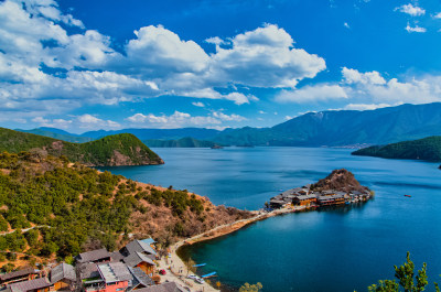 云南丽江泸沽湖景区里格岛山湖自然风光