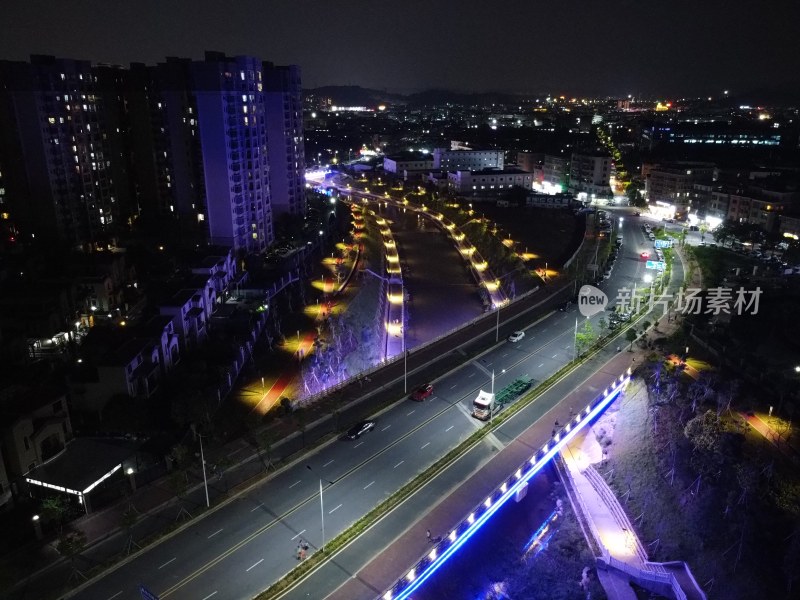 广东东莞：清溪河沿岸夜景