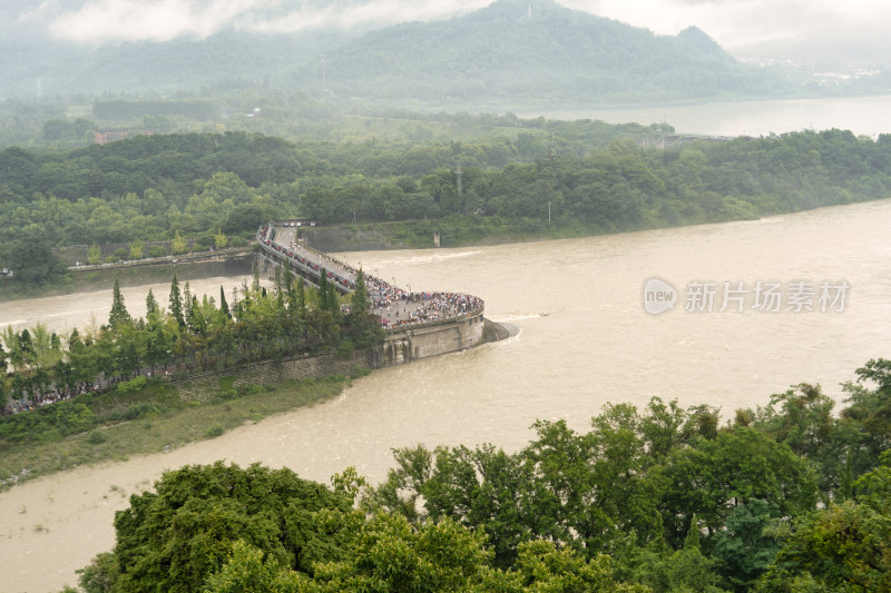 四川都江堰景区的雨季