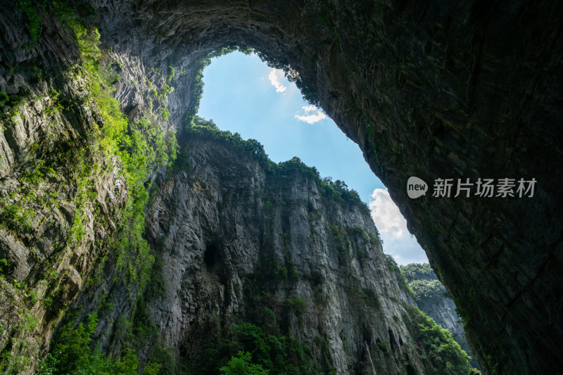 重庆武隆后坪乡天坑群景观