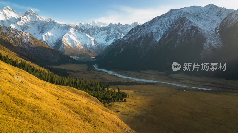 航拍雪山草原牧场自然风景