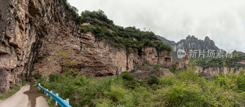 太行山峡谷贤麻沟山峰山路【接片】