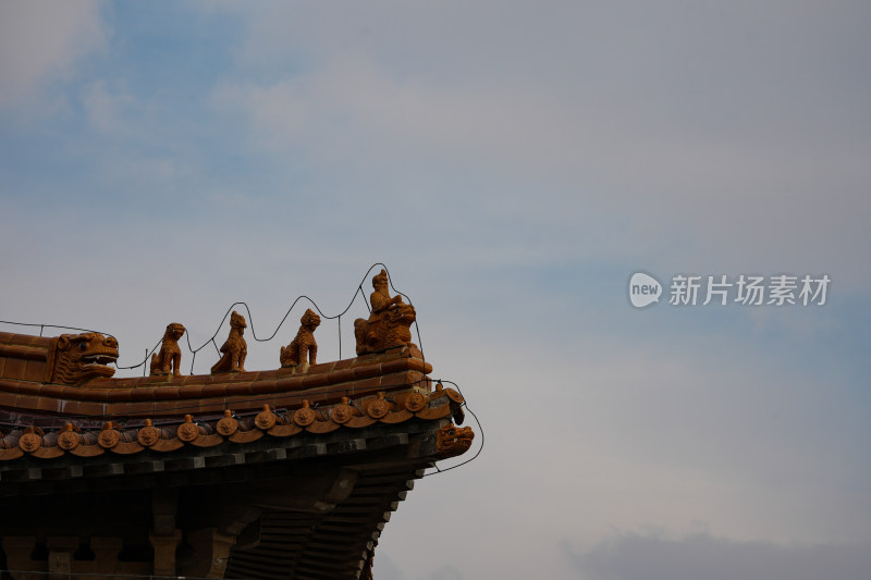 中式古建筑屋檐神兽特写