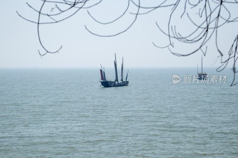 无锡鼋头渚景区太湖佳绝处湖光山色和船只