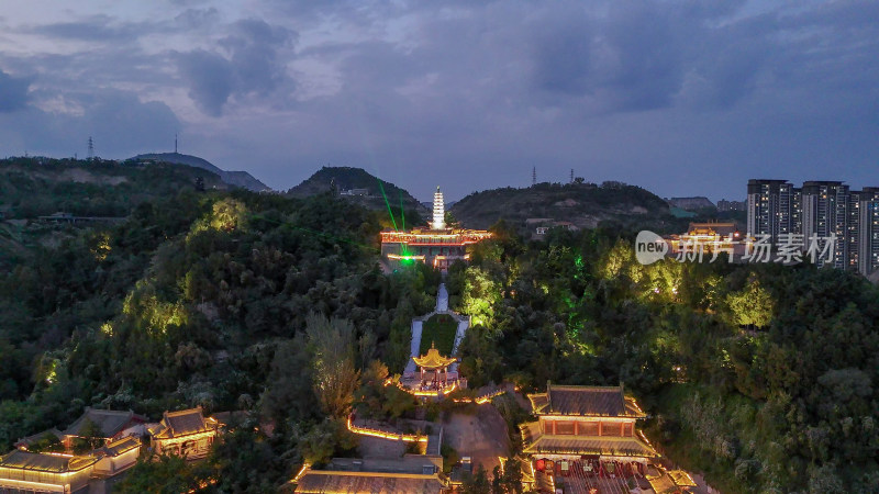 甘肃兰州白塔山公园兰州白塔寺夜景航拍