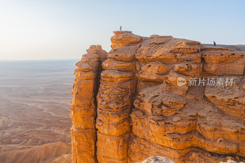 沙特阿拉伯世界之崖日落前的风景