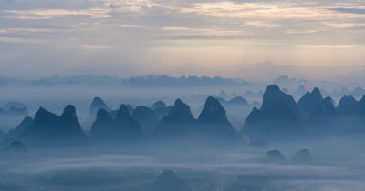 广西桂林山水水墨中国风