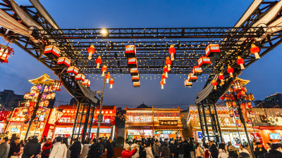 乐高主题夜市热闹景象